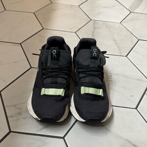 On cloud cloudnova shoes